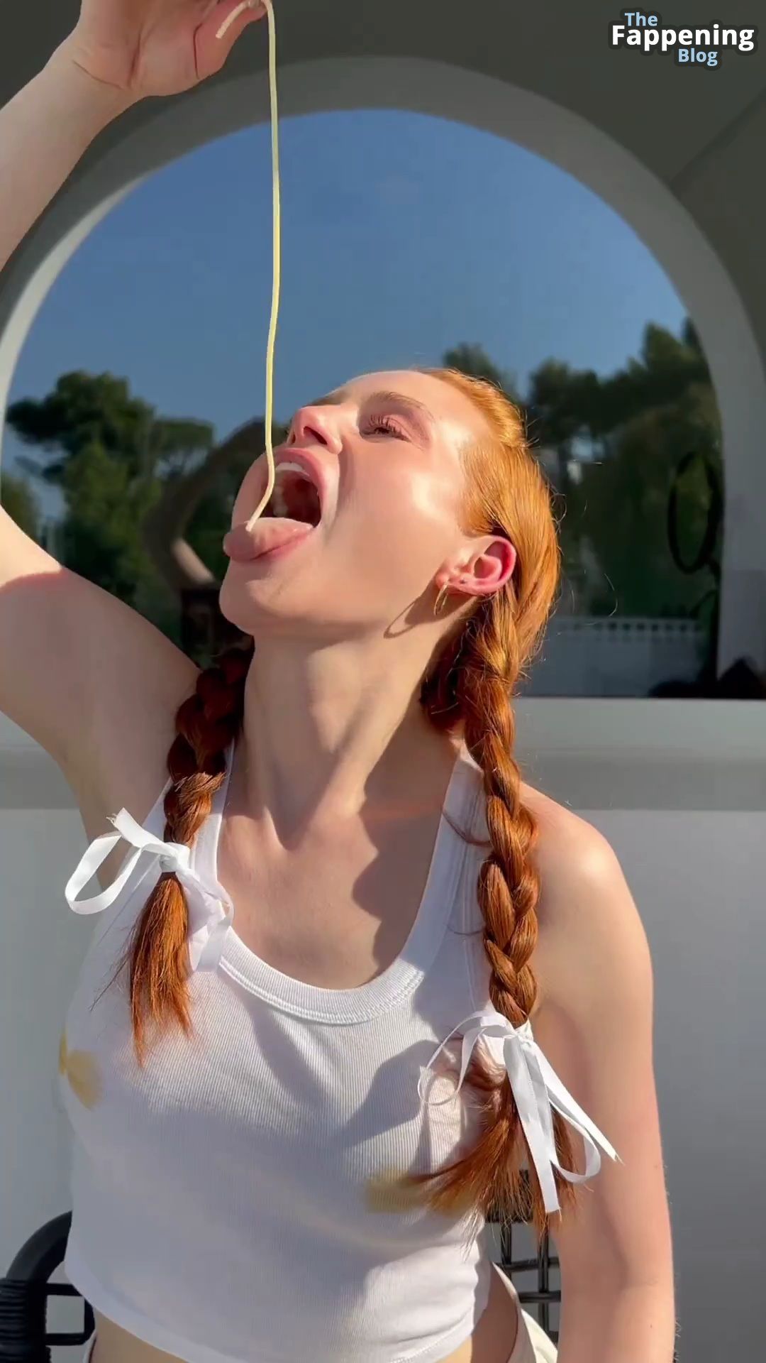 Madelaine Petsch Hot Pics Video Tubezzz Porn Photos