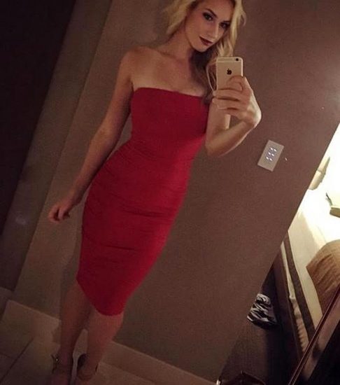 Paige Spiranac sexy tits