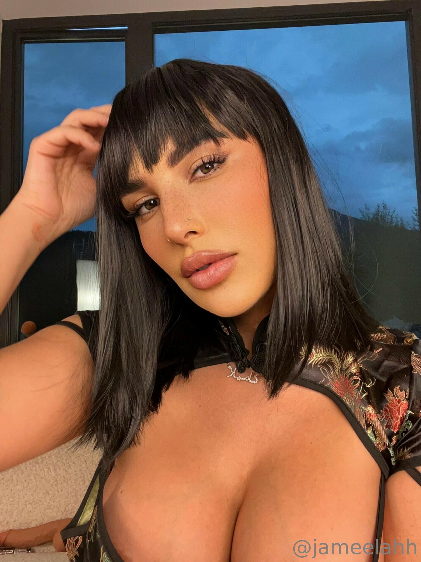 Arabic Princess / Jameelahh Nude OnlyFans Leaks 2