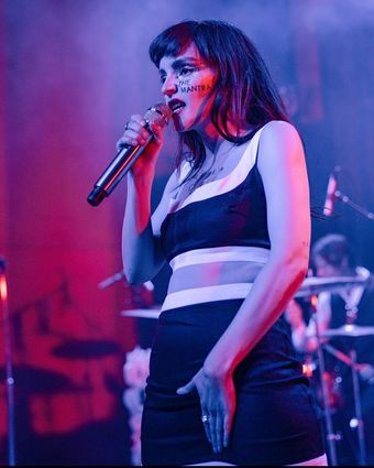 Lauren Mayberry Nude Leaks OnlyFans Photo 142