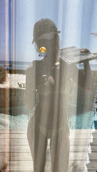 Amiechikin Nude Leaks OnlyFans Photo 16