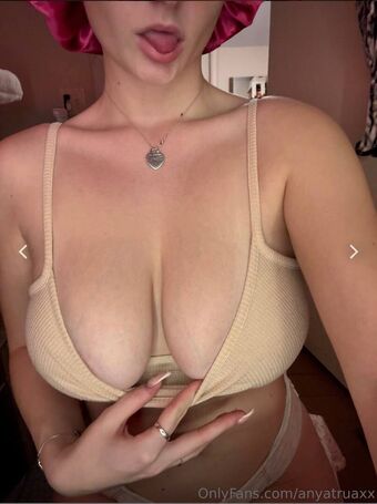 Anya.Truax Nude Leaks OnlyFans Photo 18