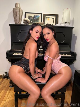 The Connell Twins Nude Leaks OnlyFans Photo 185