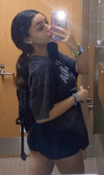 itselessa Nude Leaks OnlyFans Photo 5