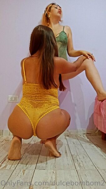 dulcebombom2 Nude Leaks OnlyFans Photo 10