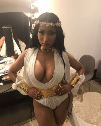 Nicki-minaj Nude Leaks OnlyFans Photo 63