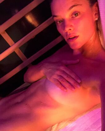 Nina Agdal Nude Leaks OnlyFans Photo 60