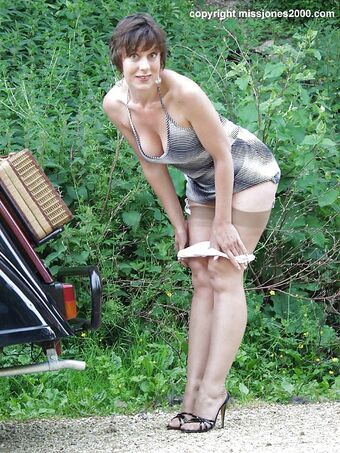 British 00's Porn Nude Leaks OnlyFans Photo 194