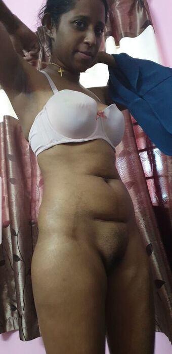 Indian Exhibition Nude Leaks OnlyFans Photo 15