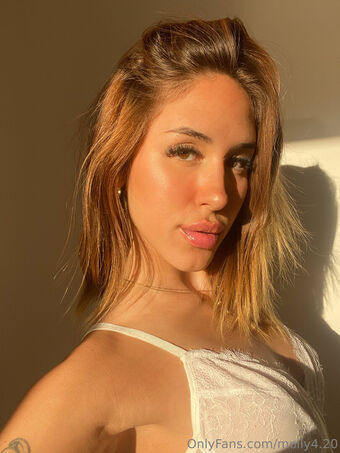 molly4.20 Nude Leaks OnlyFans Photo 36