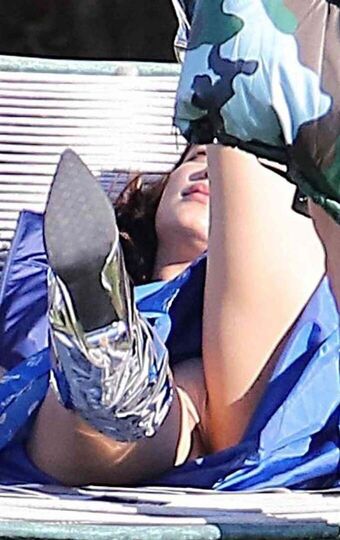 Bella Hadid Nude Leaks OnlyFans Photo 18