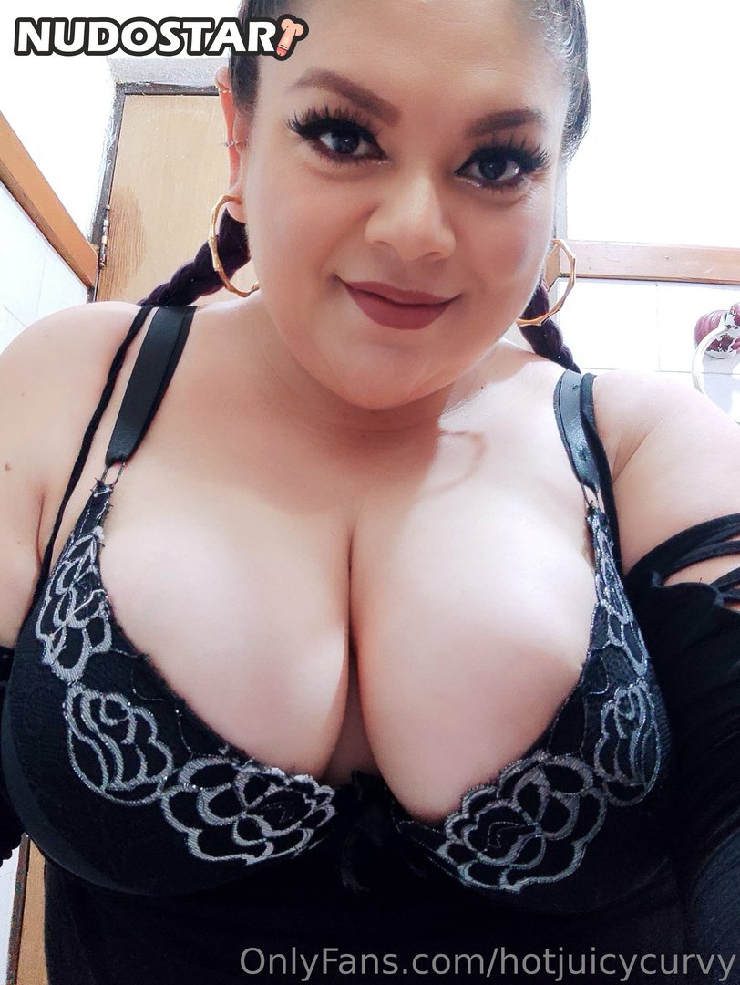 Hotjuicycurvy Leaked Photo 15