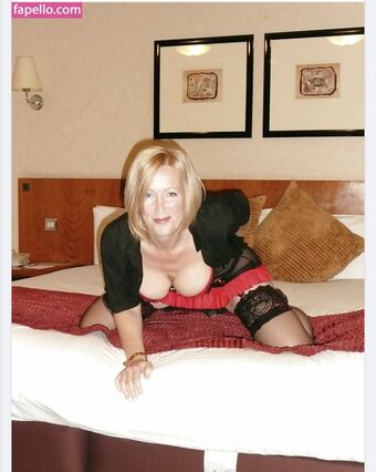 Mrs S Stockings Nude Leaks OnlyFans Photo 23