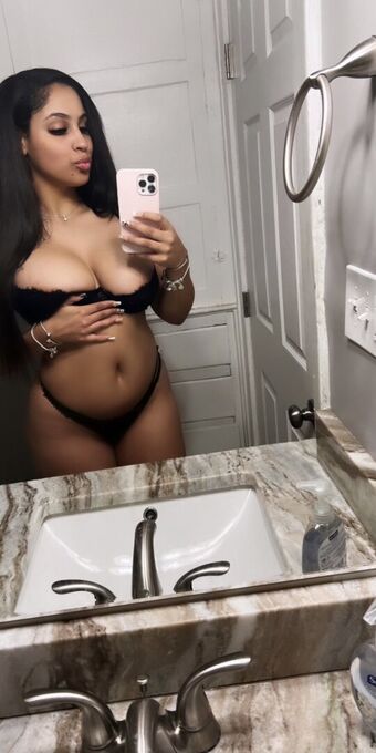 Nikki Michelle Nude Leaks OnlyFans Photo 10