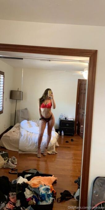 zoeyrosee Nude Leaks OnlyFans Photo 9