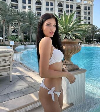 Alina Enero Nude Leaks OnlyFans Photo 17