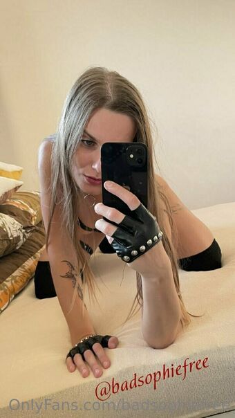 badsophiefree Nude Leaks OnlyFans Photo 18