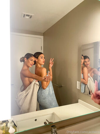 cacitwins Nude Leaks OnlyFans Photo 2