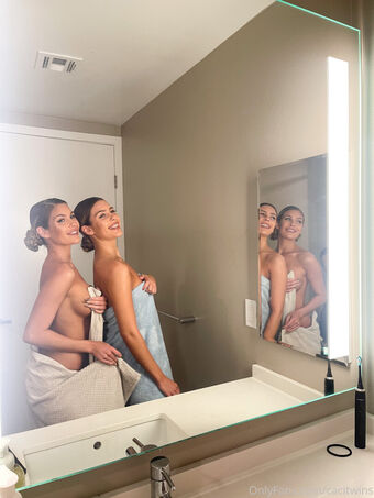 cacitwins Nude Leaks OnlyFans Photo 3