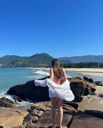 Jhulia Pimentel Nude Leaks OnlyFans Photo 11