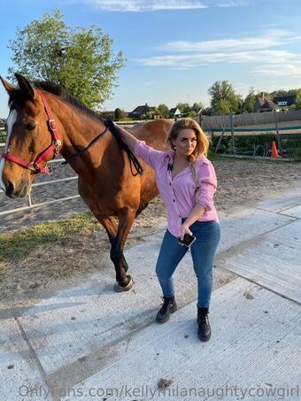 kellymilanaughtycowgirl Nude Leaks OnlyFans Photo 16