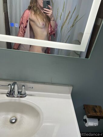 littledance-r Nude Leaks OnlyFans Photo 19