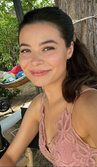 Miranda Cosgrove Nude Leaks OnlyFans Photo 45