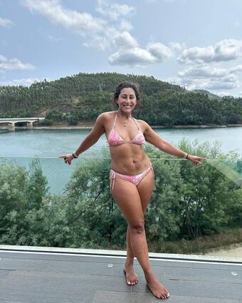 Saira Khan Nude Leaks OnlyFans Photo 20