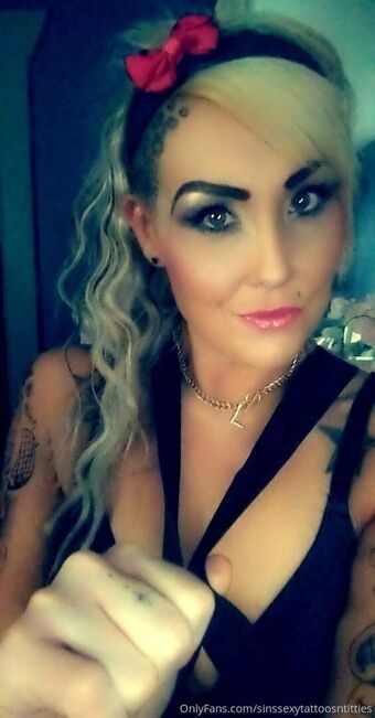 sinssexytattoosntitties Nude Leaks OnlyFans Photo 17