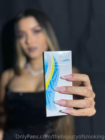 thebeautyofsmoking Nude Leaks OnlyFans Photo 18