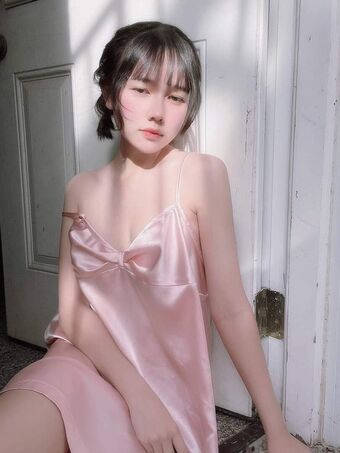 Arisa Nguyễn Nude Leaks OnlyFans Photo 17