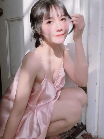 Arisa Nguyễn Nude Leaks OnlyFans Photo 19