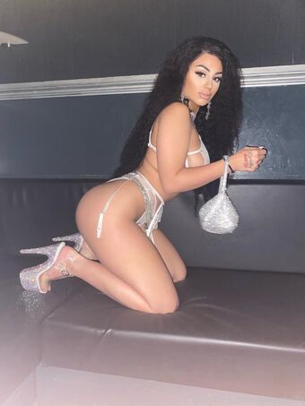 Ayleenbella Nude Leaks OnlyFans Photo 10