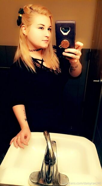 daisyrae240 Nude Leaks OnlyFans Photo 19