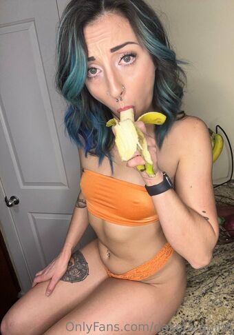 dakota-quinn Nude Leaks OnlyFans Photo 9