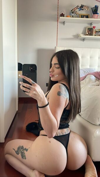 Greta Delmonte Nude Leaks OnlyFans Photo 22