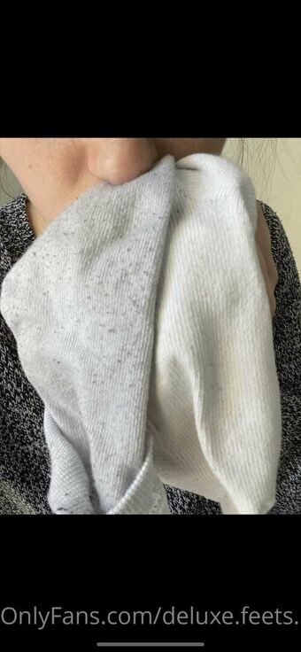 deluxe.feets.booty Nude Leaks OnlyFans Photo 6