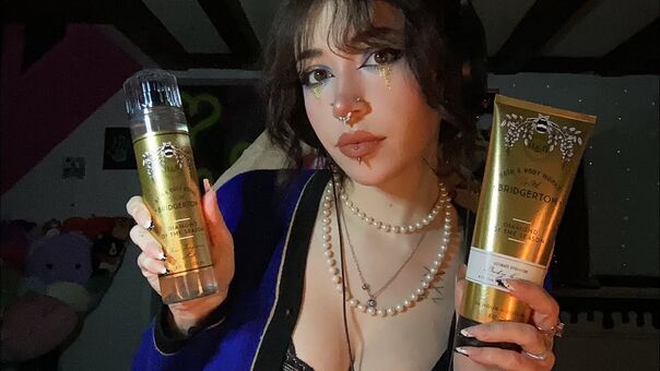 Floda ASMR Nude Leaks OnlyFans Photo 6