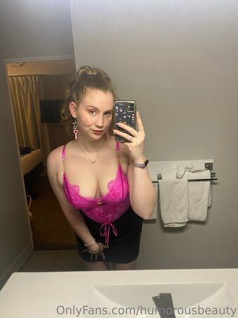 humorousbeauty Nude Leaks OnlyFans Photo 15
