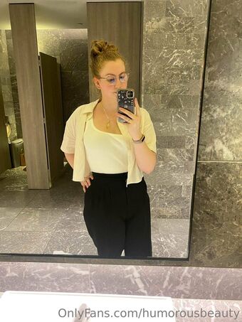 humorousbeauty Nude Leaks OnlyFans Photo 10