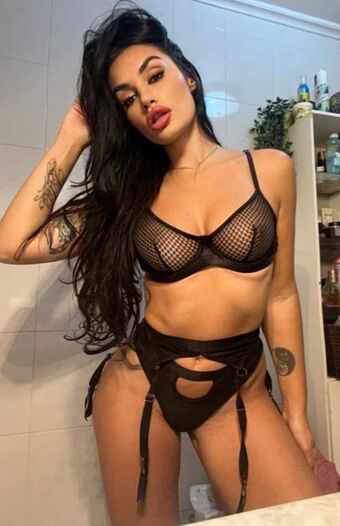 Karla Bellucci Nude Leaks OnlyFans Photo 13