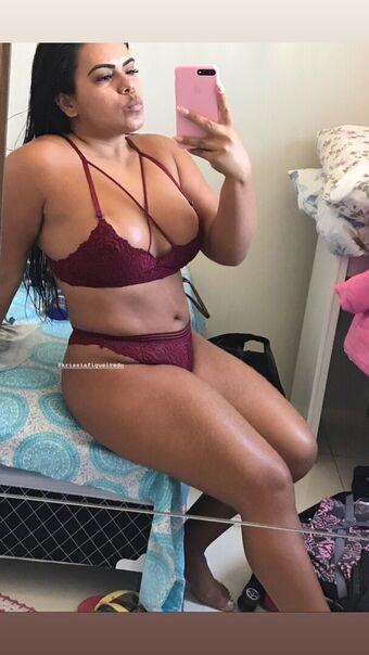 Krissia Figueiredo Nude Leaks OnlyFans Photo 9