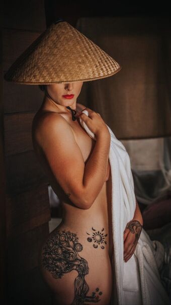 Laura Lehmkuhl Nude Leaks OnlyFans Photo 5