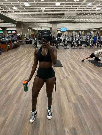 misscocobee Nude Leaks OnlyFans Photo 2