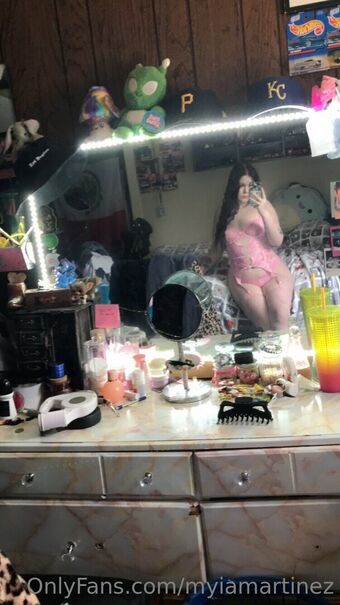 Myia Martinez Nude Leaks OnlyFans Photo 7