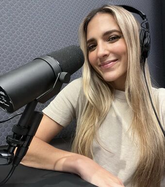 Roxy Striar Nude Leaks OnlyFans Photo 33