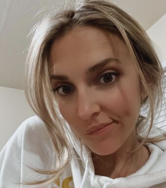 Roxy Striar Nude Leaks OnlyFans Photo 34