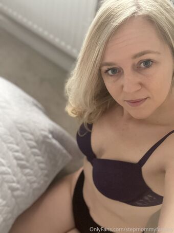 stepmommyfantasy Nude Leaks OnlyFans Photo 17