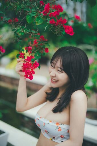 Tanaka Miku Nude Leaks OnlyFans Photo 3