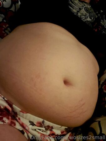 Twosizes2small Nude Leaks OnlyFans Photo 19